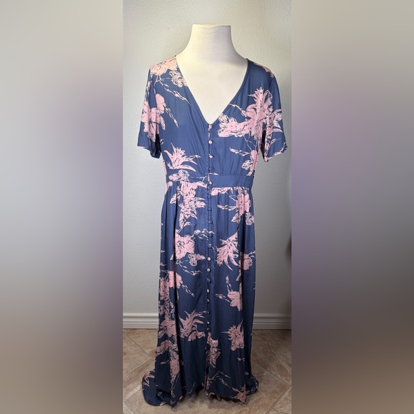 Roxy NWT Bright By Daylight Maxi Dress - Size M - Picture 2 of 13